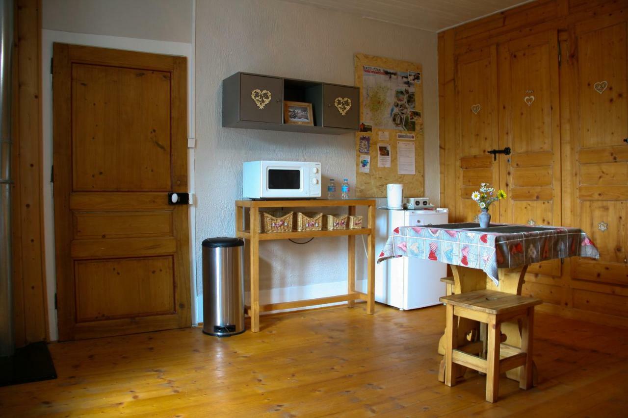 Au Coeur Du Lapidaire Septmoncel-Les-Molunes Ngoại thất bức ảnh
